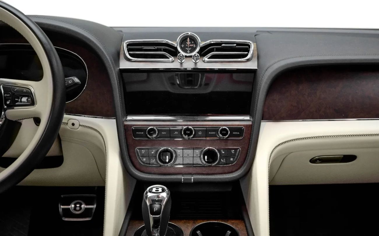 Bentley Bentayga Azure 4.0T -  Spec