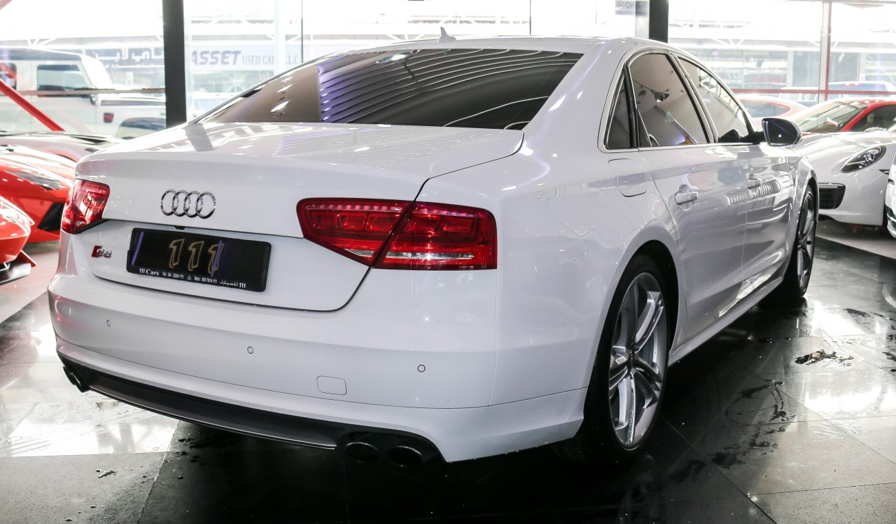 Audi S8 V8 T Quattro