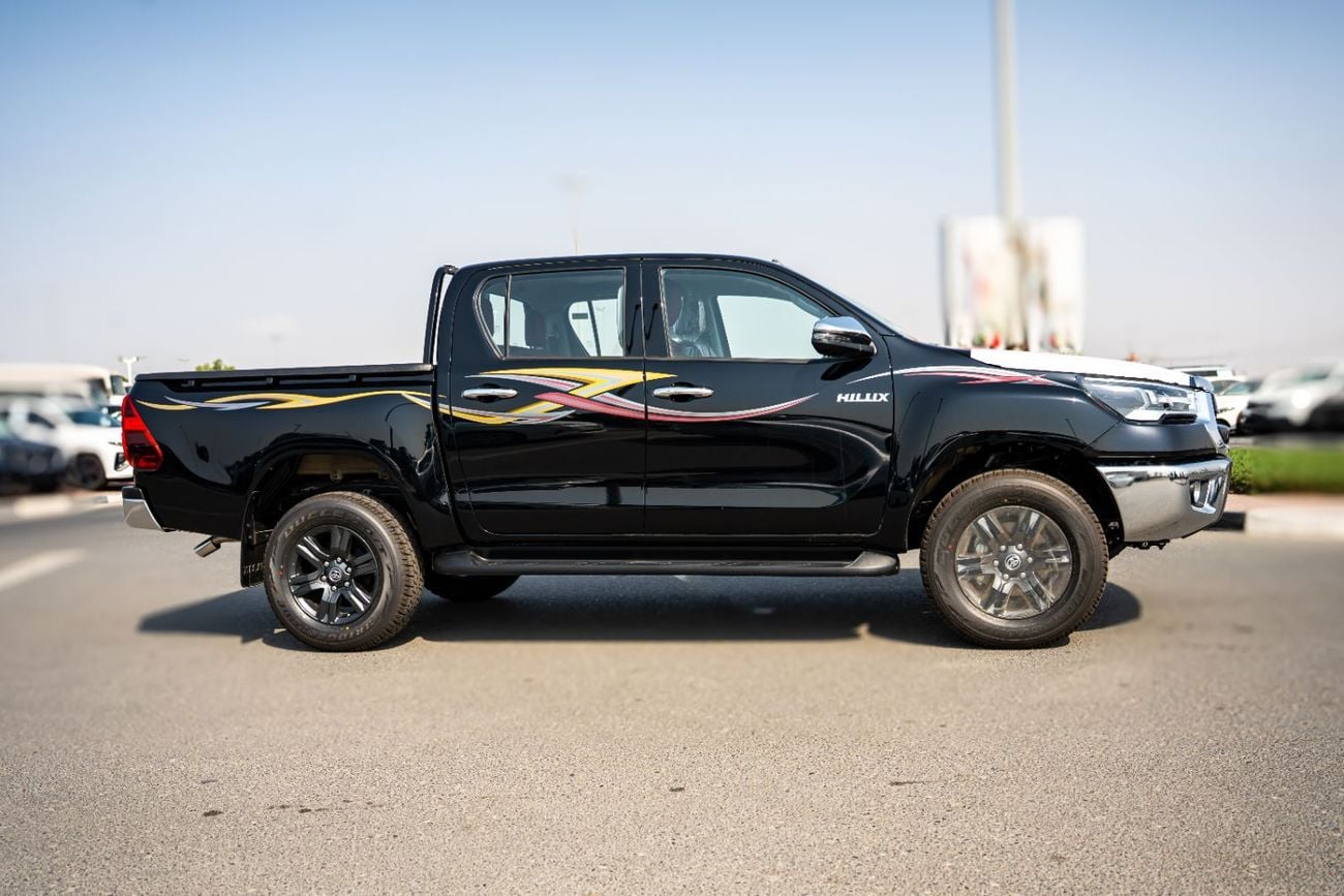 تويوتا هيلوكس Toyota Hilux  2.7ltr  -M -T  Double Cabin 4x4 Full Option  2025 Pickup