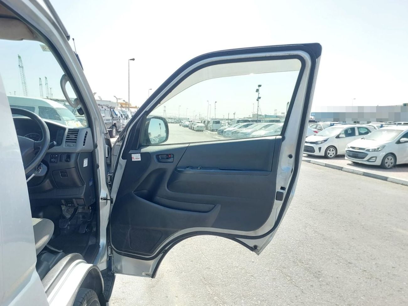 Toyota Hiace TOYOTA HIACE VAN RHD 2013 MODEL 3.0 L DIESEL AUTOMATIC(PM11956)