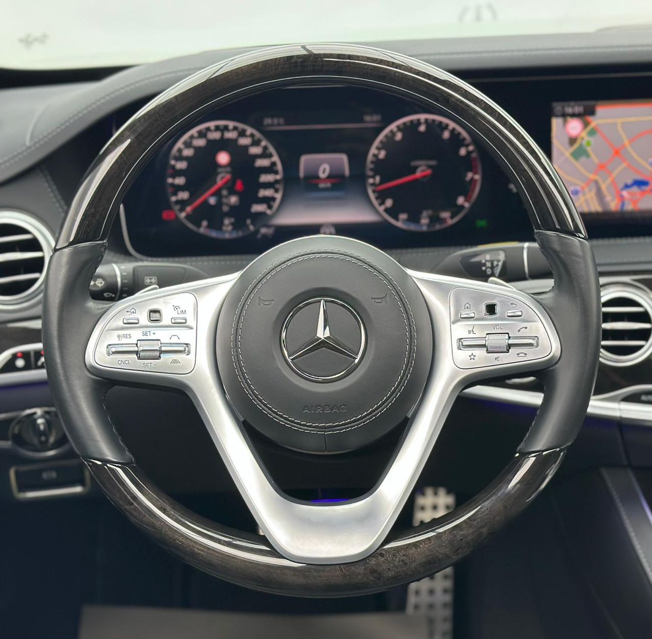 Mercedes-Benz S 560 Std 4.0L (463 HP) 2018 Mercedes-Benz S560 4MATIC, 1 Year Unlimited KM Warranty, Full Service History