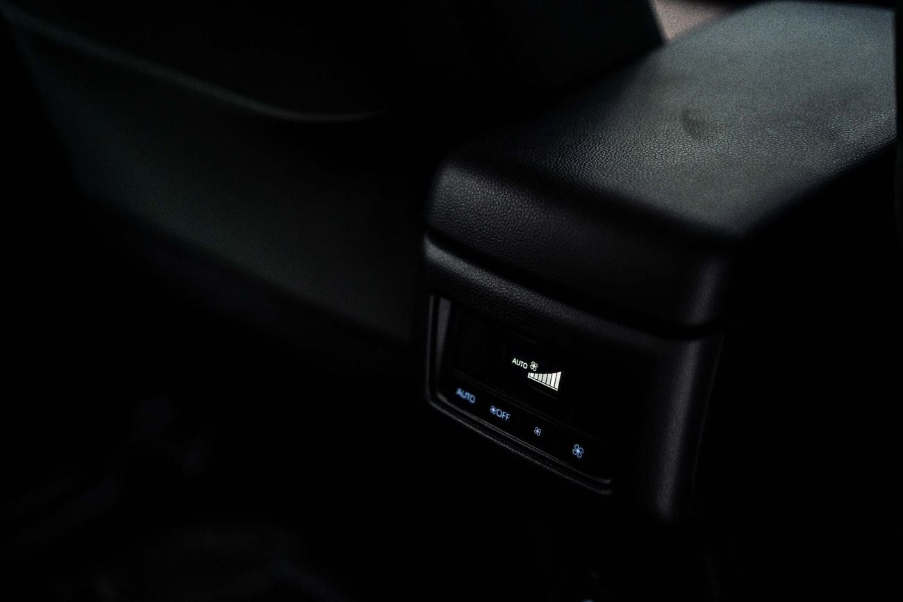 تويوتا إينوفا GL 2.0L - Attitude Black Inside Black & Brown | Export Only