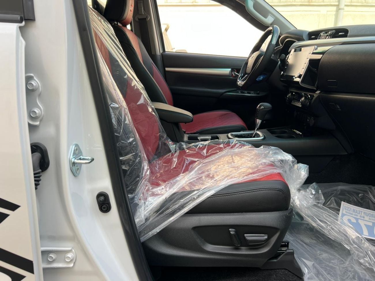 Toyota Hilux GR-SPORTS DIESEL AUTOMATIC 4-CYLINDER PICK UP GR-SPORTS 2.4L DIESEL A/T MY2026