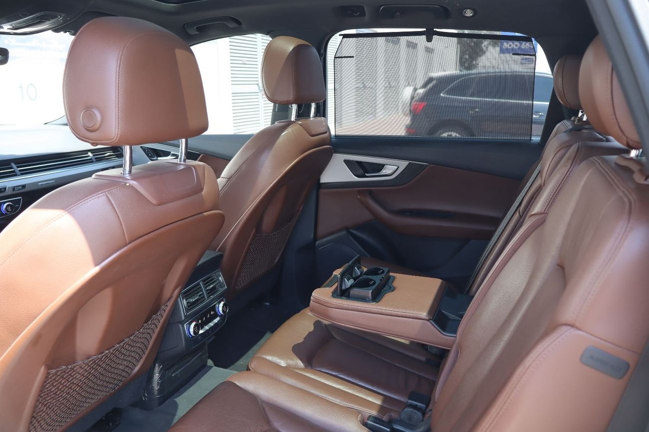 أودي Q7 45 TFSI quattro 3.0L