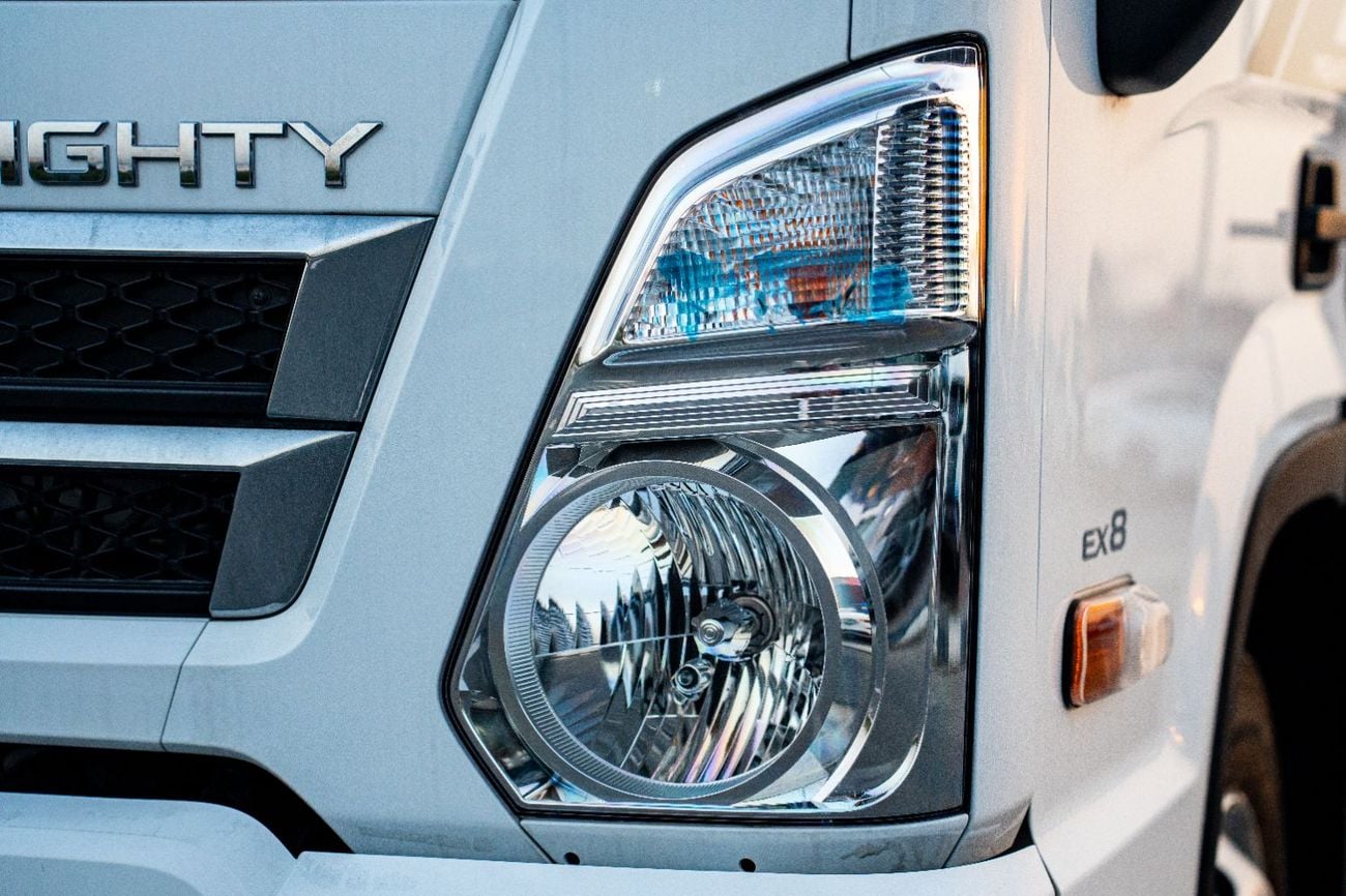 هيونداي HD 72 HYUNDAI MIGHTY EX8 CARGO TRUCK 2025 EX8 4x2  Manufacture