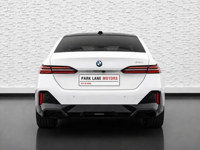 BMW 5 Series M SPORT, миниатюра 25