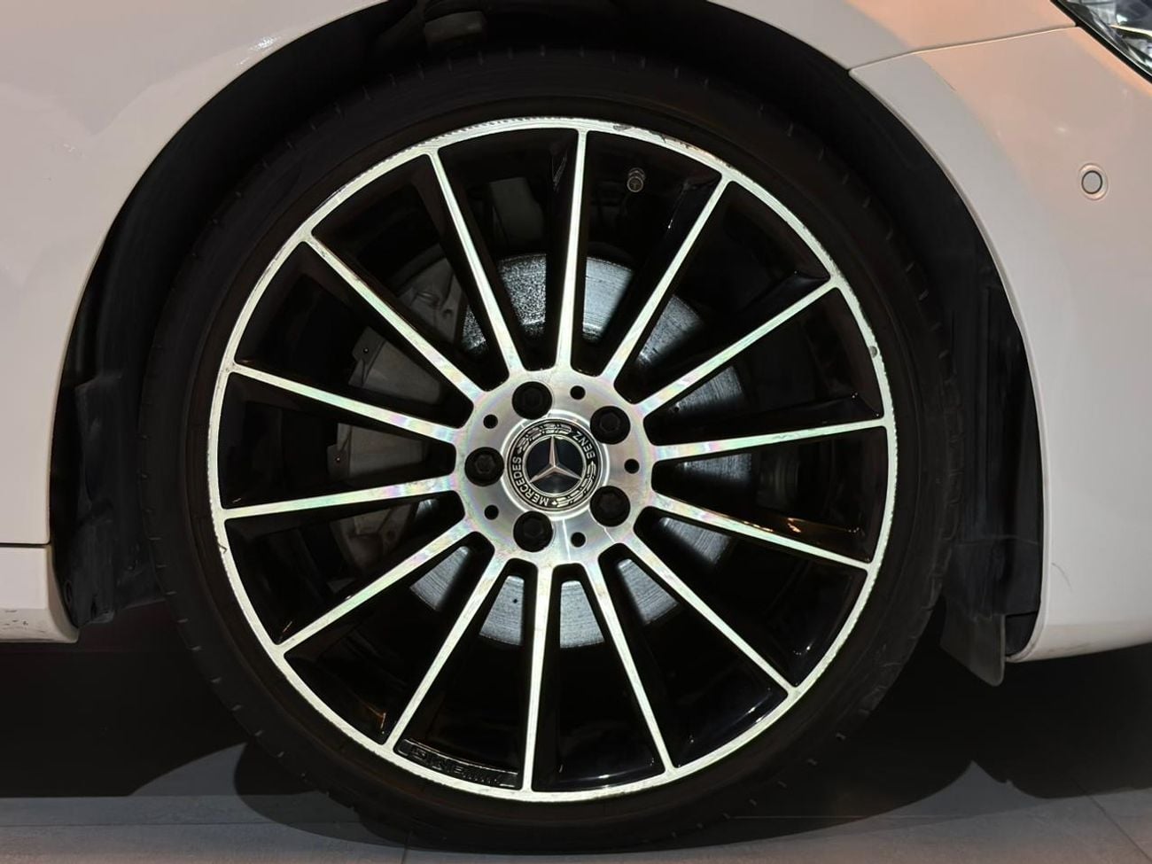 مرسيدس بنز E300 3.0L