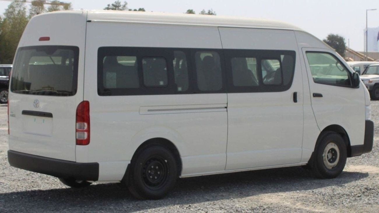 Toyota Hiace DLS - STD ROOF Toyota Hiace 2.5L High Roof Diesel old ship 2025