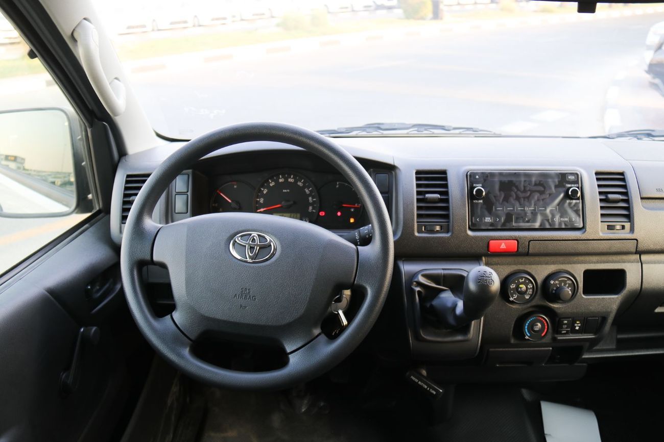 Toyota Hiace Toyota Hiace Commuter Van 2026 | Petrol 2.7L | Best Export Price | Ramadan Deals