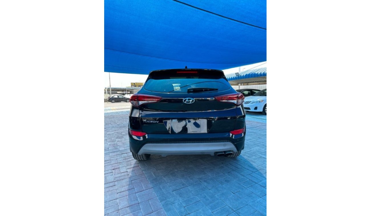 Hyundai Tucson car in perfect condition 2018 with a 1.6 turbocharged engine with only 35,000 miles 2 WD