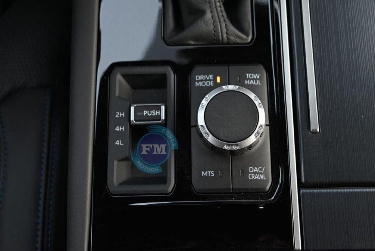 تويوتا سيكويا Platinum I Force Hybrid TRD OFF ROAD V6 3.5L 4WD 7 Seater Automatic