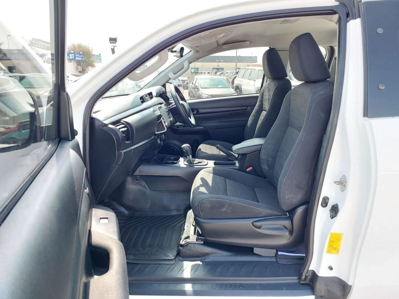 Toyota Hilux (RAMADAN OFFER) TOYOTA HILUX PICKUP RHD 2021 MODEL 2.8 L DIESEL AUTOMATIC(PM71438)