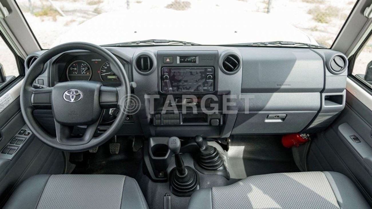 Toyota Land Cruiser Pick Up Toyota Land Cruiser Pickup LC79 DC 4.2L Diesel 2025