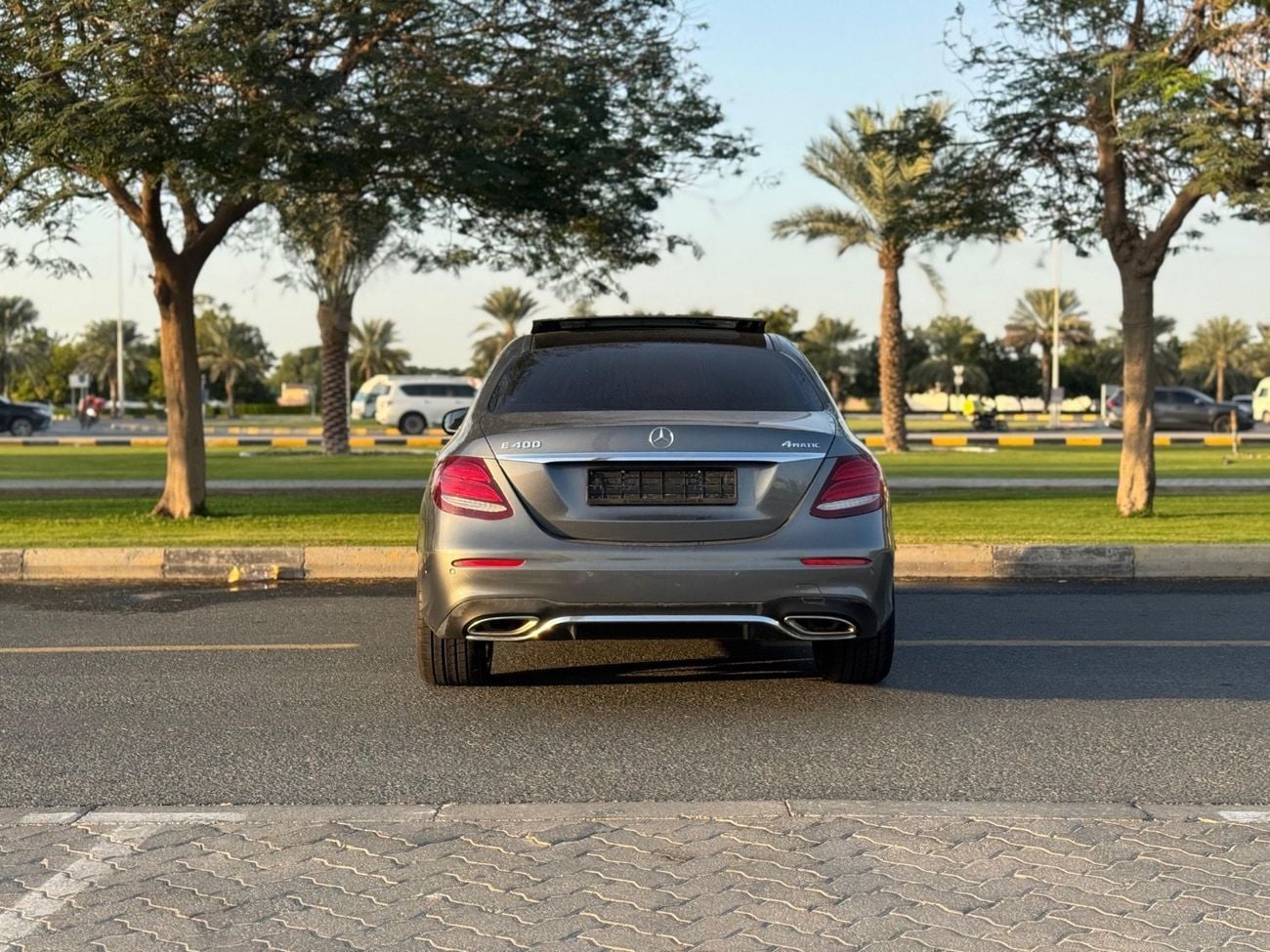 Mercedes Benz E400 LIMITED AMG 3.0L