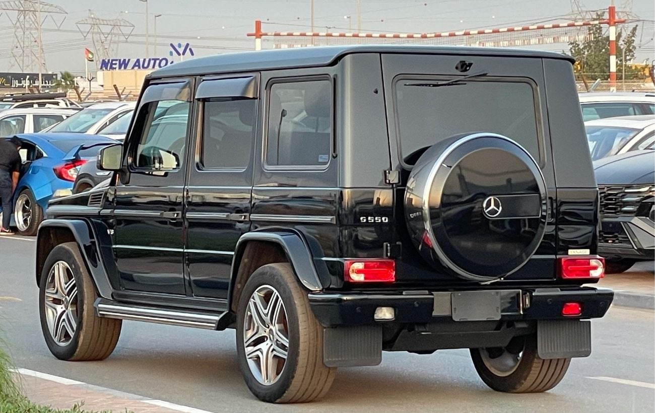 Mercedes Benz G550