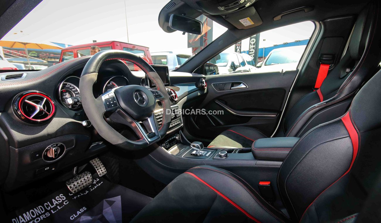 Mercedes-Benz GLA 45 AMG 4 Matic Turbo