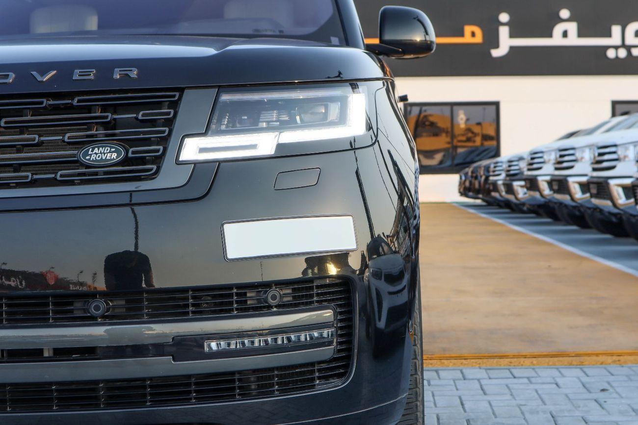 Land Rover Range Rover LWB Autobiography P400 3.0L LWB Autobiography P400 4.4L 2022 Land Rover Range Rover Autobiography 4.