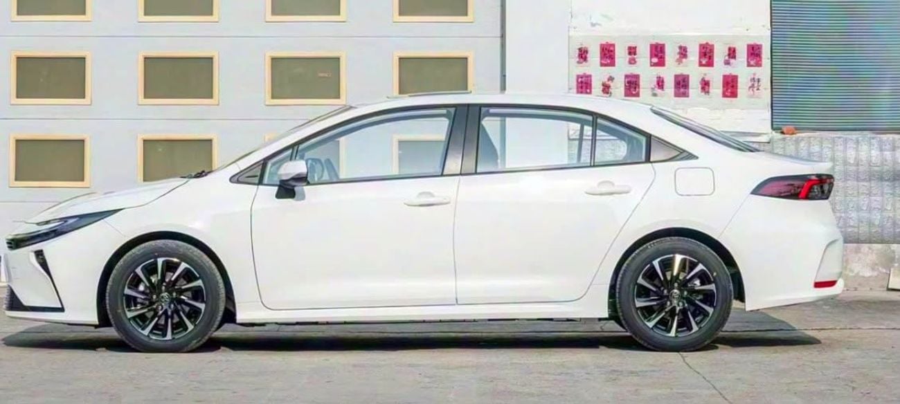 تويوتا كورولا XLI HEV elite full option 1.8 hybrid ready stock