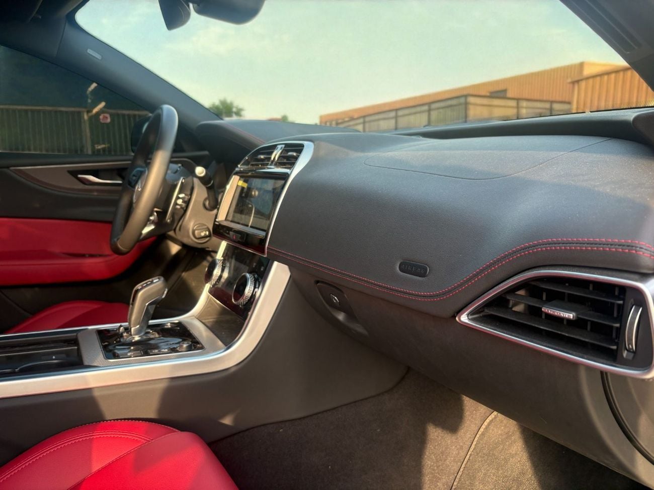 Jaguar XE S P250 2.0L