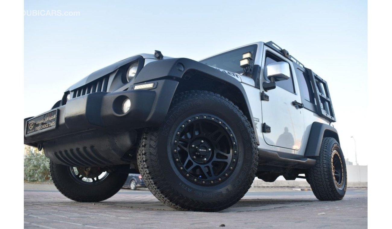 Jeep Wrangler SPORT 2 DOORS | AUTOMATIC TRANSMISSION | GCC | SPECTACULAR CONDITION |