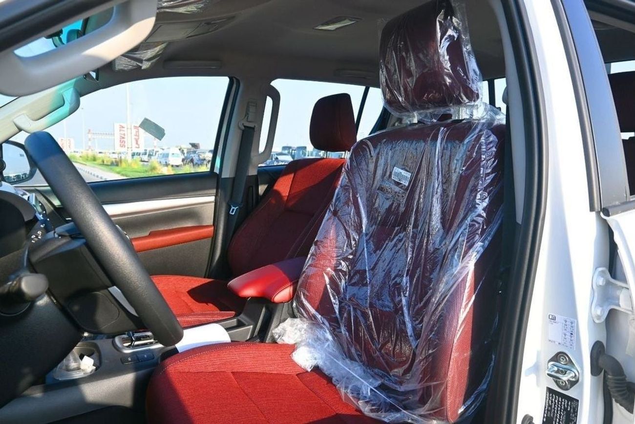 تويوتا هيلوكس Toyota Hilux 2.7L Petrol Automatic 4WD 2025