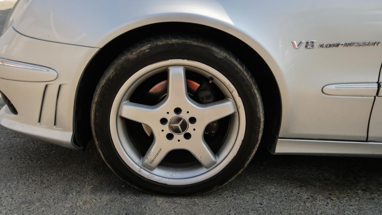 Mercedes-Benz E 500 with E55 Bodykit