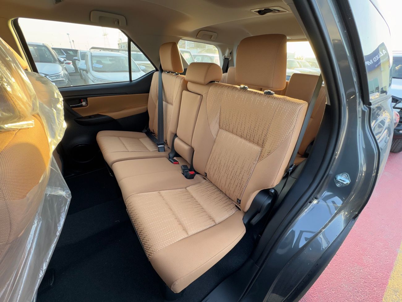 Toyota Fortuner 2025 4X4 GCC 2.4L Diesel A/T 7-Seats Brand New 0Km