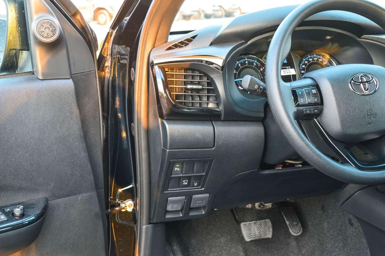 Toyota Hilux TOYOTA HILUX ADVENTURE 4.0L V6 4WD PICKUP 2025