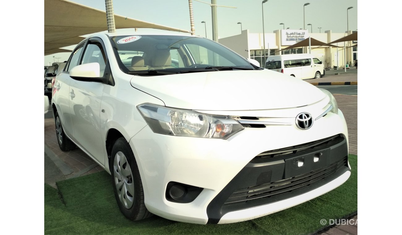 Toyota Yaris 2015 WHITE GCC NO ACCIDENT NO PAINT PERFECT