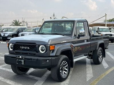 تويوتا لاند كروزر بيك آب Toyota Landcruiser 79 Singel Cabin Automatic ToP Tier 2025 Model GCC -Grey Color