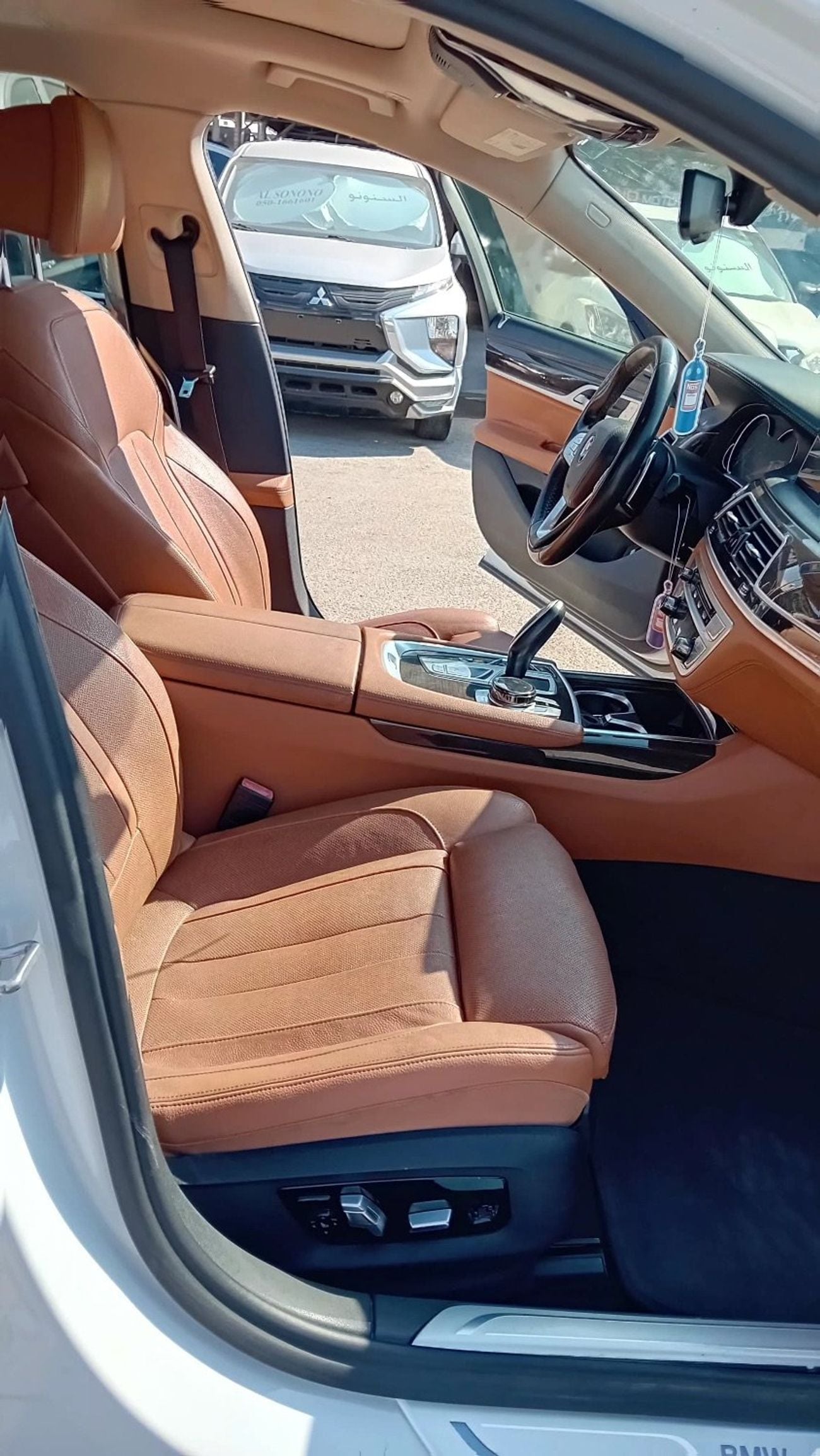 BMW 740i 