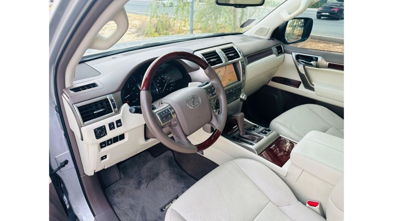 لكزس GX 460 LEXUS GX460 PLATINUM 4.6L V8 4X4 | GCC | BEAUTIFUL INTERIOR | FULL OPTION I FSH