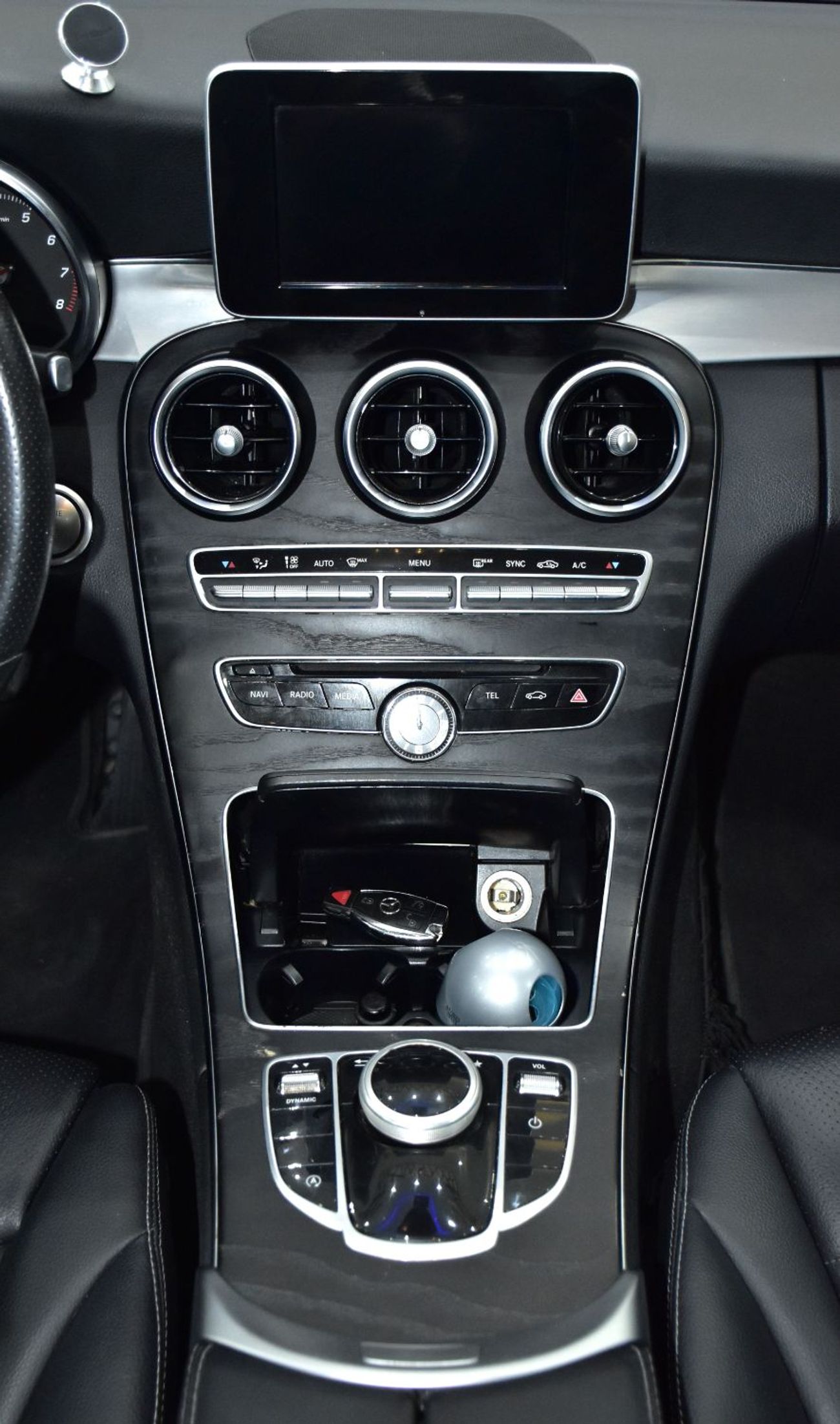 Mercedes-Benz C 300 EXCELLENT DEAL for our Mercedes Benz C300 4Matic ( 2018 Model ) in White Color American Specs