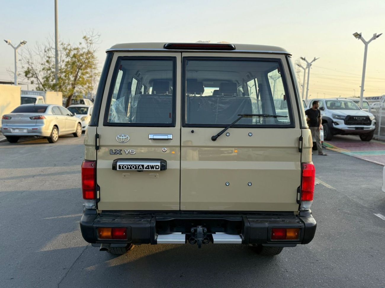 Toyota Land Cruiser 70 TOYOTA LC76 HARDTOP 5 DOORS 4.0L PETROL V6 MID OPTION M/T 2025 MODEL