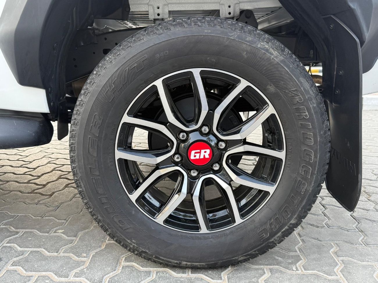 تويوتا هيلوكس SR5 48V with GR Kit