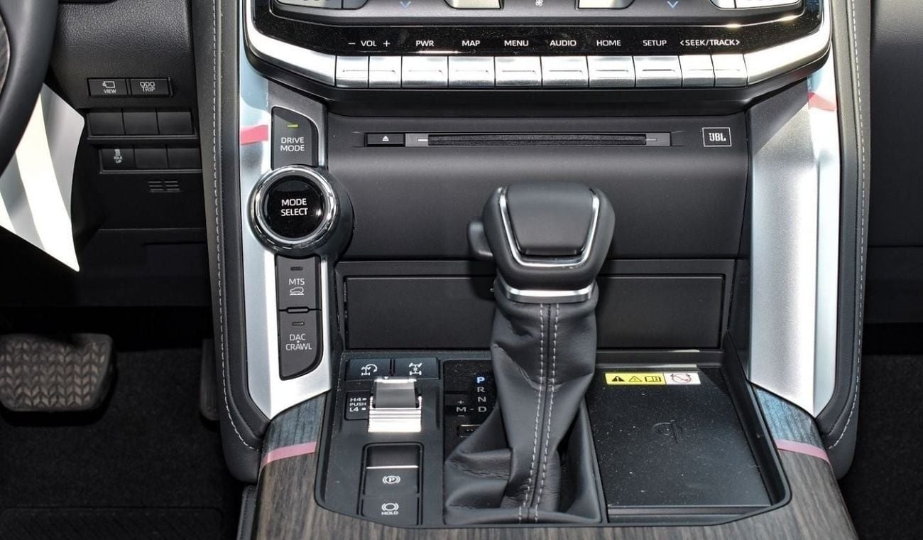 تويوتا لاند كروزر Toyota Land Cruisers VXR 3.5L Twin Turbo Full Option Europe Specs Model 2024 Black color