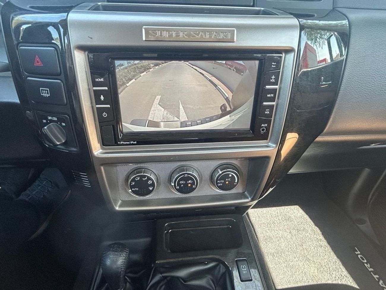 نيسان باترول سوبر سفاري SUPER SAFARI MANUAL TRANSMISSION 2021 GCC SINGLE OWNER IN MINT CONDITION