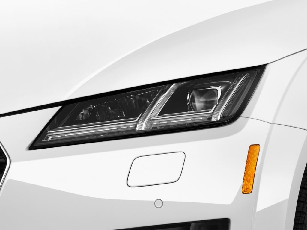 Audi TT exterior - Headlight
