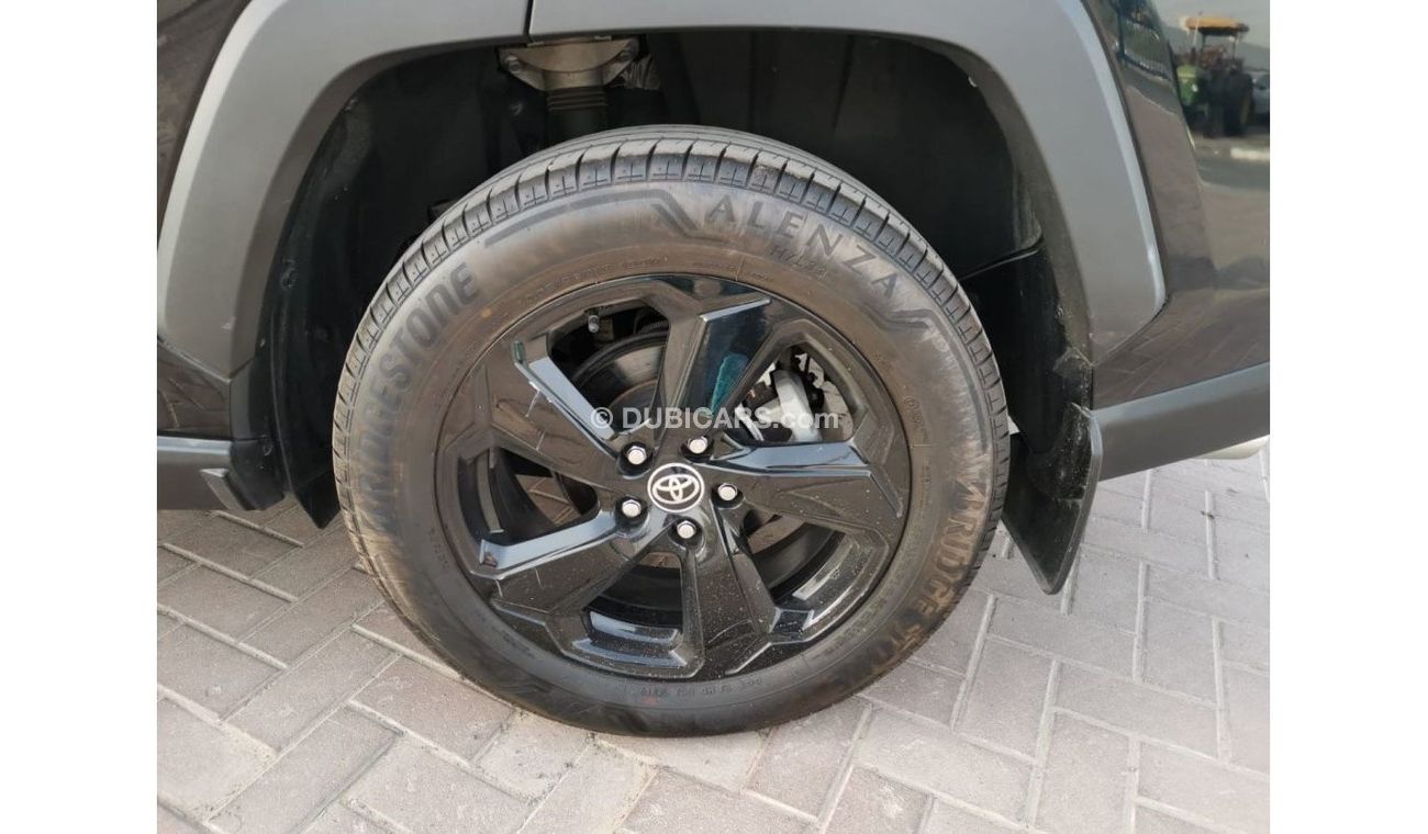 تويوتا راف ٤