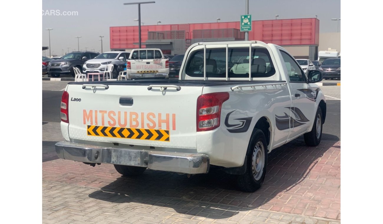 Mitsubishi L200 Mitsubishi L200 2016 S/C 4x2 Ref#516