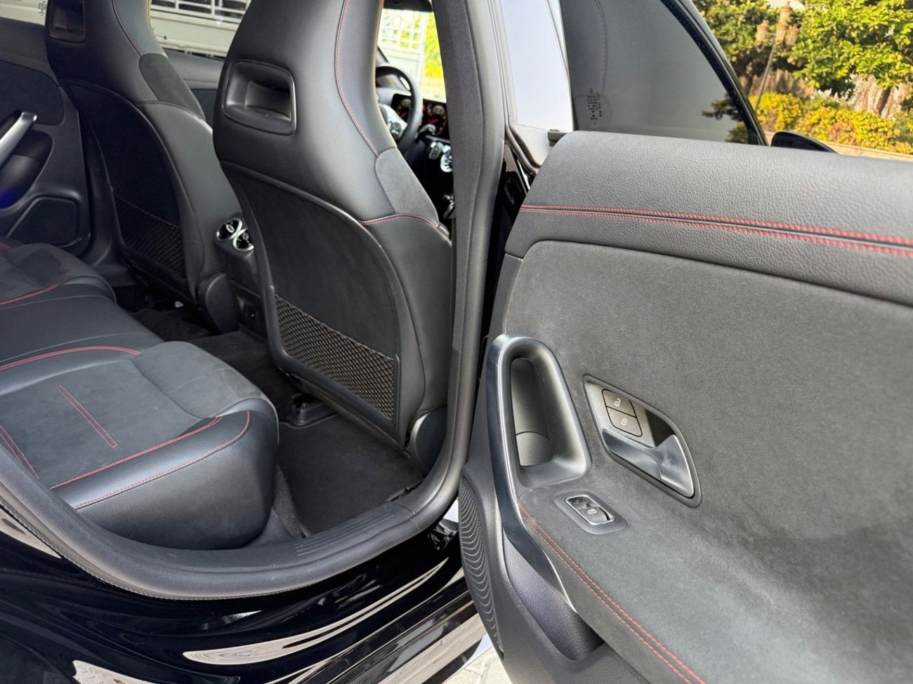 Mercedes-Benz CLA 250 Premium + 2.0L