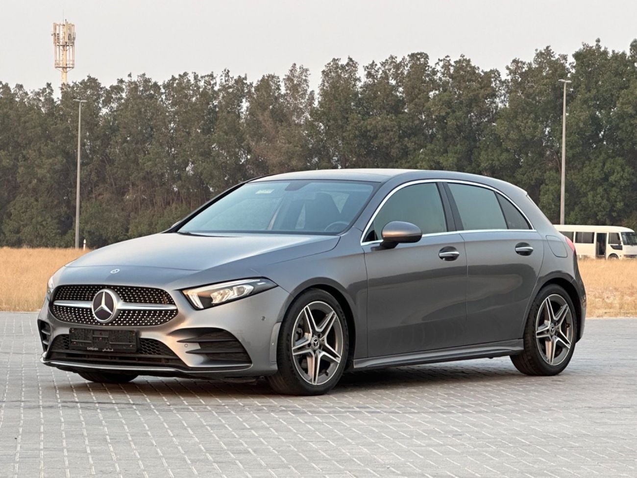 مرسيدس بنز A 200 AMG