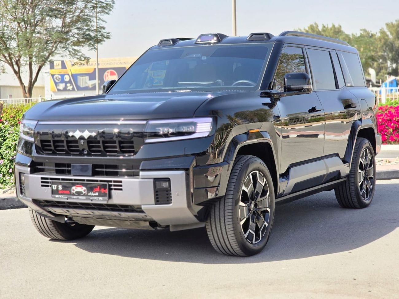 بي واي دي ليوبارد 8 Smart and Brave Flagship Edition (7 Seats)