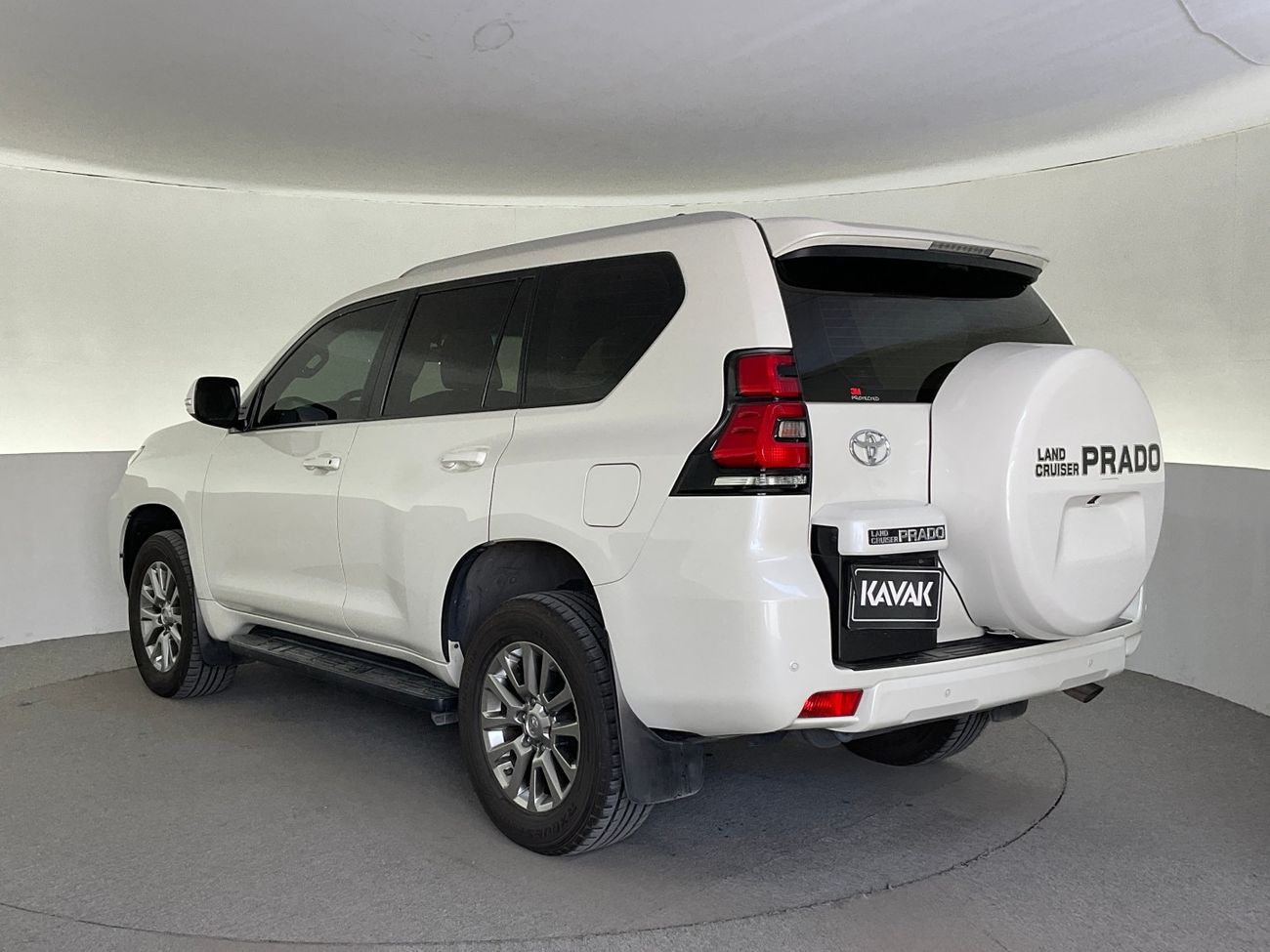 تويوتا برادو GXR | شامل الضمان | 0 ﺪﻔﻋﺓ ﺃﻮﻟﻯ