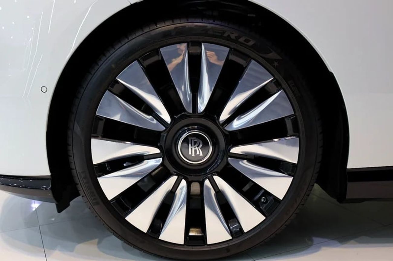 رولز رويس سبيكتر BRAND NEW, Bespoke Audio, 4 Years Dealer Warranty + Service!!