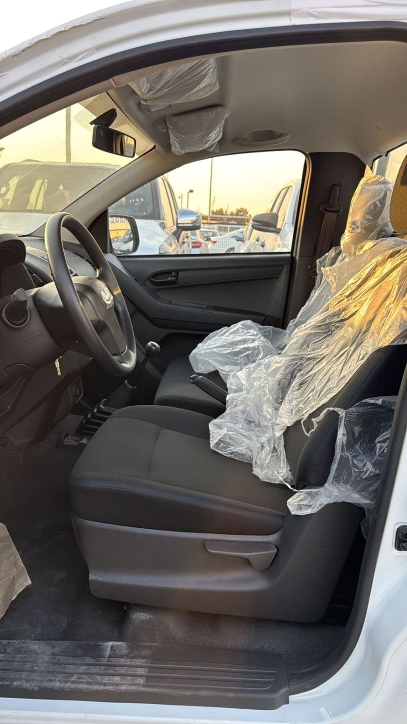 Isuzu D-MAX STD Isuzu DMax 2.5L