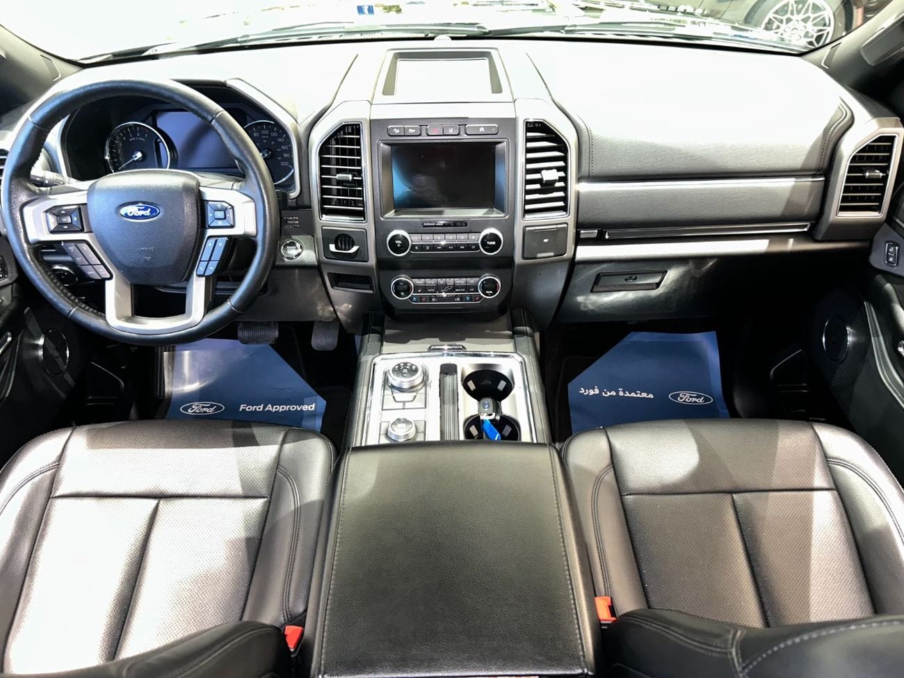 Ford Expedition XT221 / FREE Insurance + Registration / AL TAYER MOTORS / AL QOUZ SHOWROOM