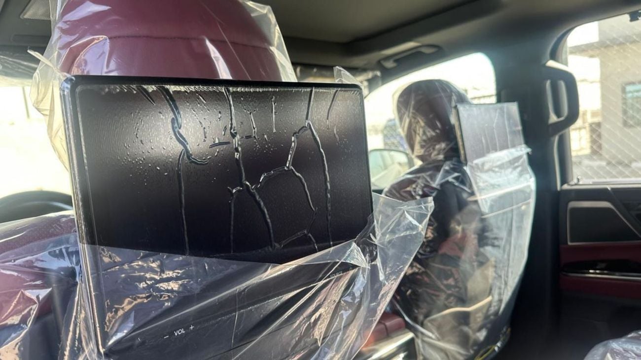 Lexus LX 700h 3.5L V6 Twin-Turbo Hybrid (V35A-FTS + 1MHEV), 10-speed automatic (AJA0F), 7 passengers