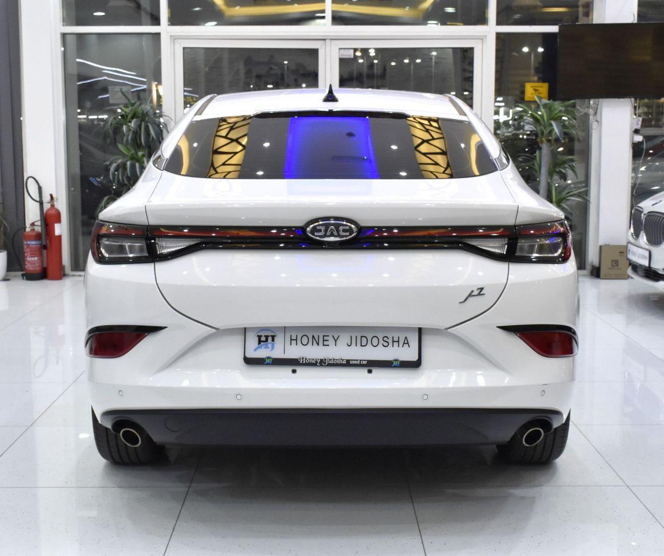 جاك J7 EXCELLENT DEAL for our JAC J7 ( 2023 Model ) in White Color GCC Specs