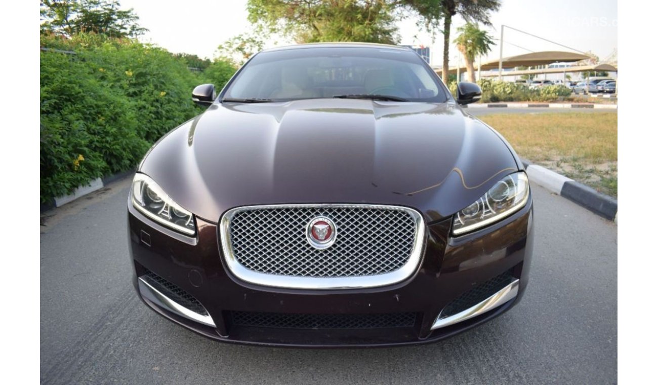 Jaguar XF Luxury - 2015 - GCC Specs - Immaculate Condition